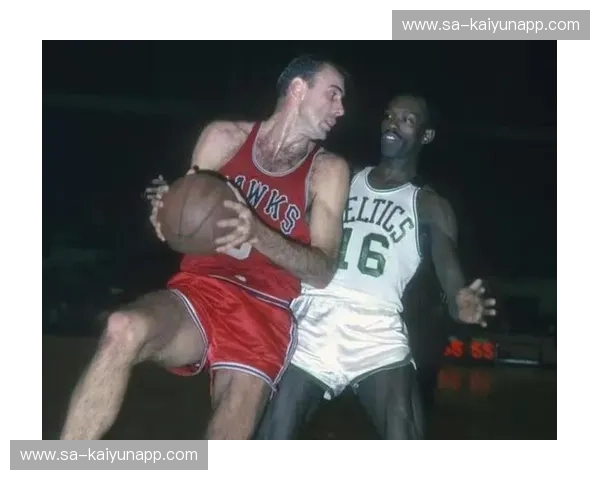 决战巅峰，悬念迭起：公牛vs骑士G4，一场不容错过的篮球史诗